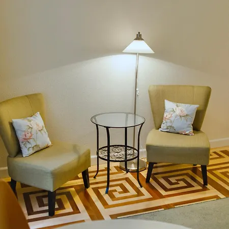 Harmonia Palace Apartment *