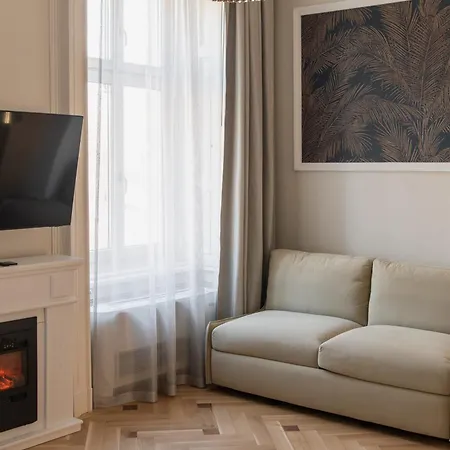 Harmonia Palace Apartment