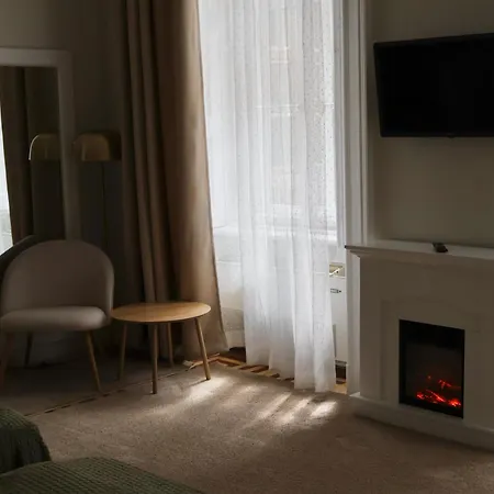 Harmonia Palace Apartment *