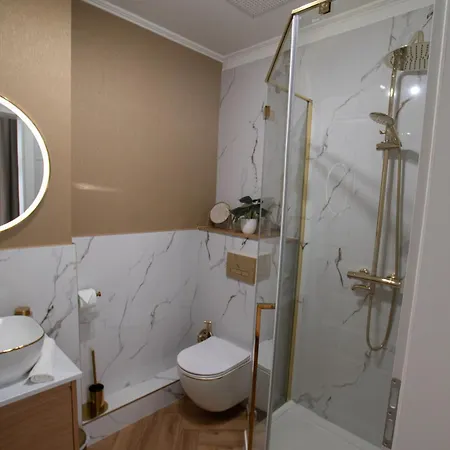 Harmonia Palace - Historic Apartment